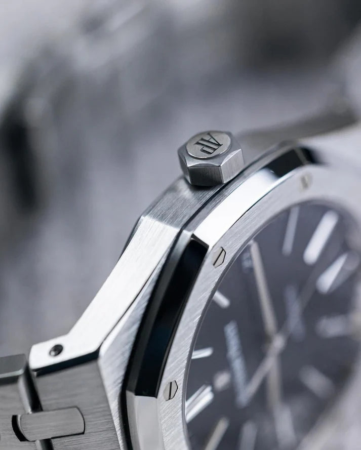 Audemars Piguet AP Royal Oak Silver Black Metal